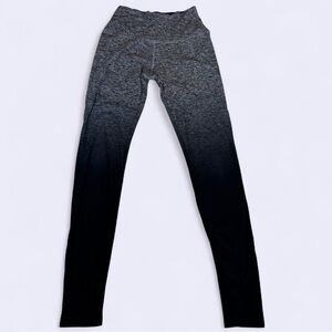 Beyond Yoga Gray and Black Ombre Leggings size medium